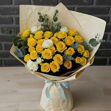 Букет цветов из:  Розы в Каргате