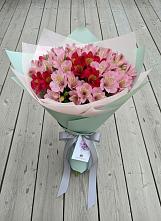 Букет цветов из:  Альстромерии в Каргате