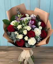 Букет цветов из:  Розы и Альстромерии в Каргате
