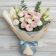 Букет цветов из:  Лизиантусы в Каргате