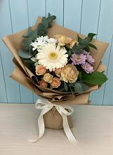 Букет цветов из:  Герберы и Хризантемы в Каргате