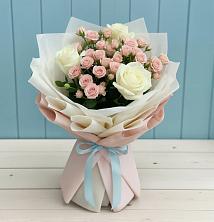 Букет цветов из:  Розы в Каргате