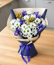 Букет цветов из:  Розы, Ирисы и Хризантемы #REPLACE_PRED# Каргате