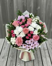 Букет цветов из:  Альстромерии, Гвоздики, Розы и Хризантемы в Каргате