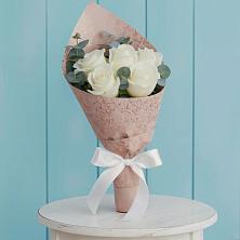 Букет цветов из:  Розы в Каргате