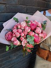 Букет цветов из:  Розы в Каргате
