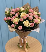 Букет цветов из:  Розы в Каргате