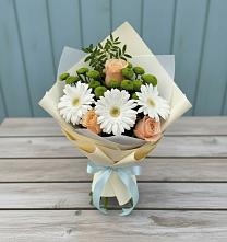 Букет цветов из:  Герберы, Розы и Хризантемы в Каргате