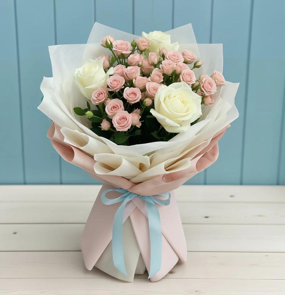 Букет цветов из: Розы в Каргате