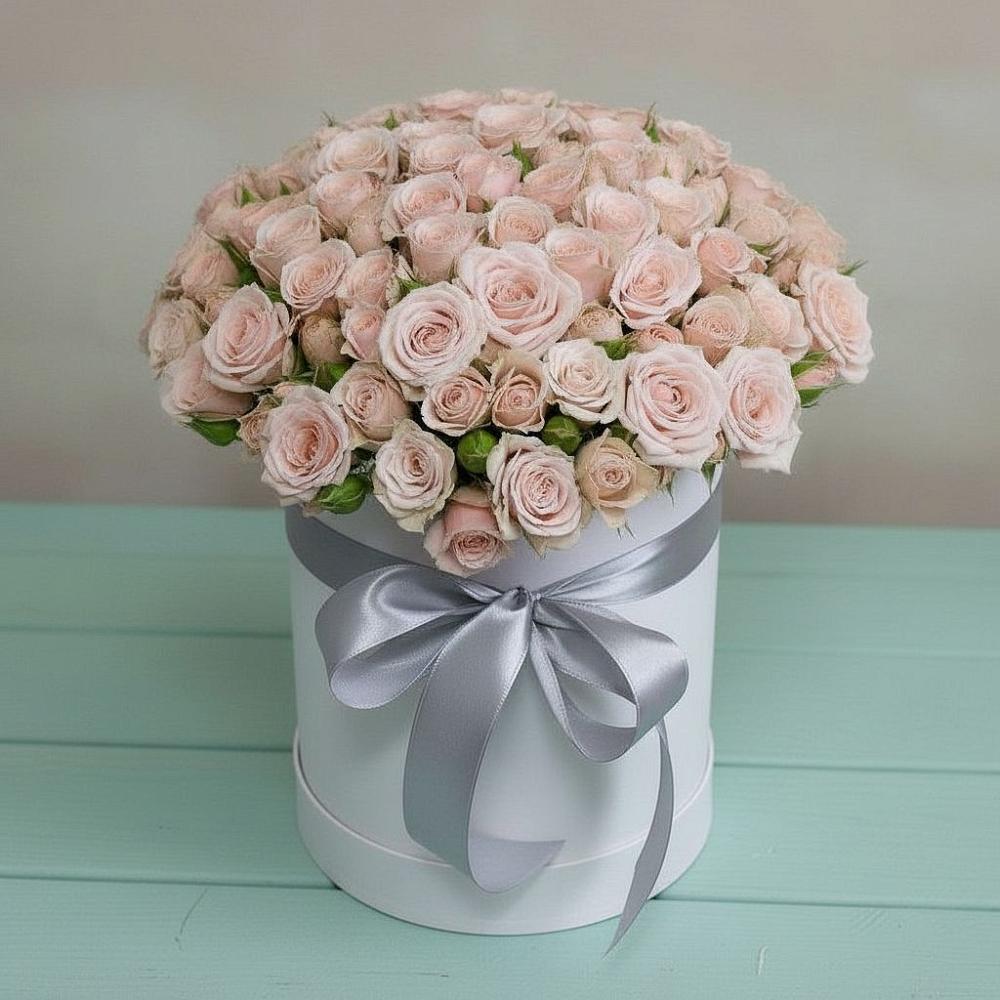 Цветочная композиция из Розы в шляпной коробке в Каргате